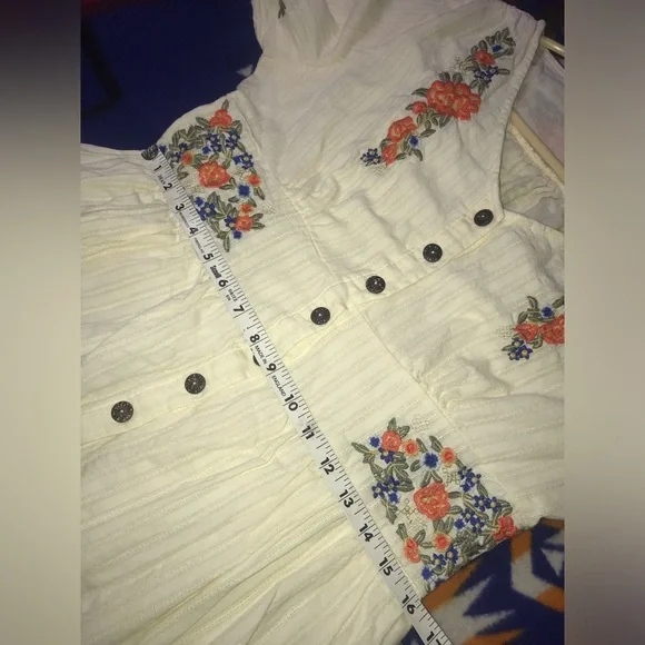 Adorable Embroidered Cotton button up dress Vintage inspired - Picture 7 of 8